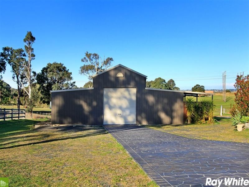 11 Larkins Lane, Albion Park NSW 2527