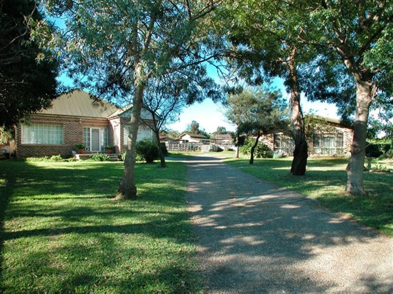 5 Manikato Place, Kembla Grange NSW 2526