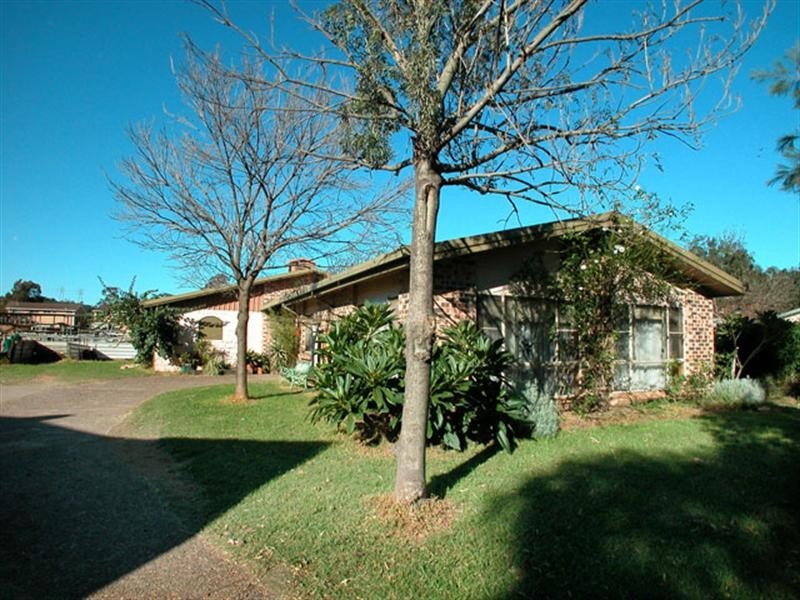 5 Manikato Place, Kembla Grange NSW 2526