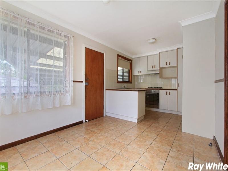 8 Centenary Road, Albion Park NSW 2527