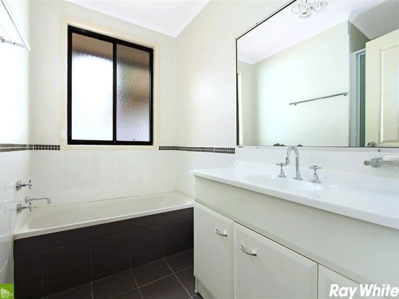 25 Jarrah Way, Albion Park Rail NSW 2527