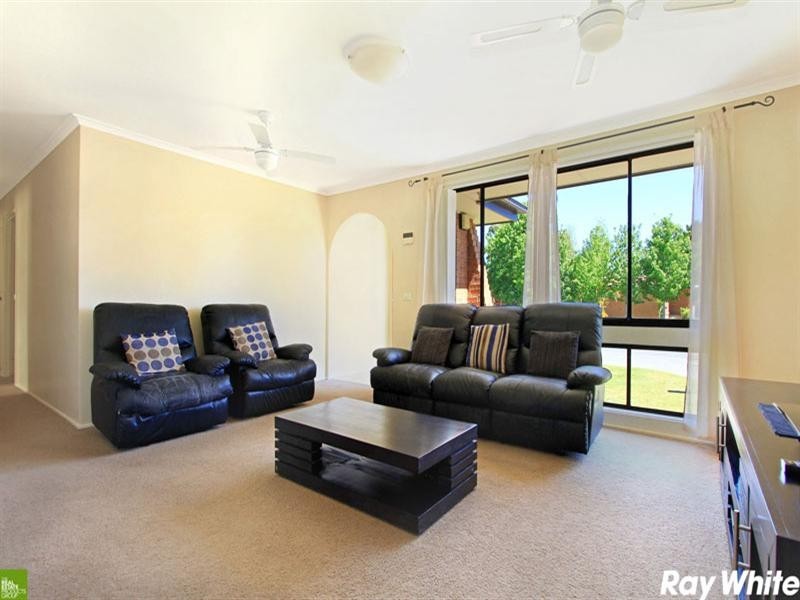 25 Jarrah Way, Albion Park Rail NSW 2527