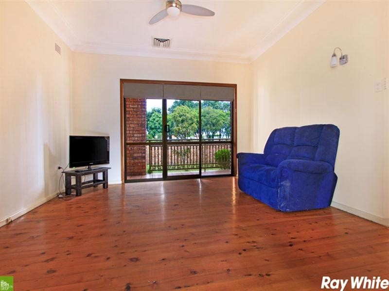7 Burroo Street, Albion Park Rail NSW 2527