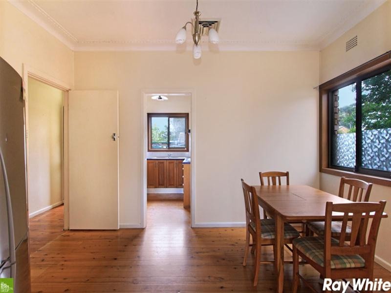 7 Burroo Street, Albion Park Rail NSW 2527