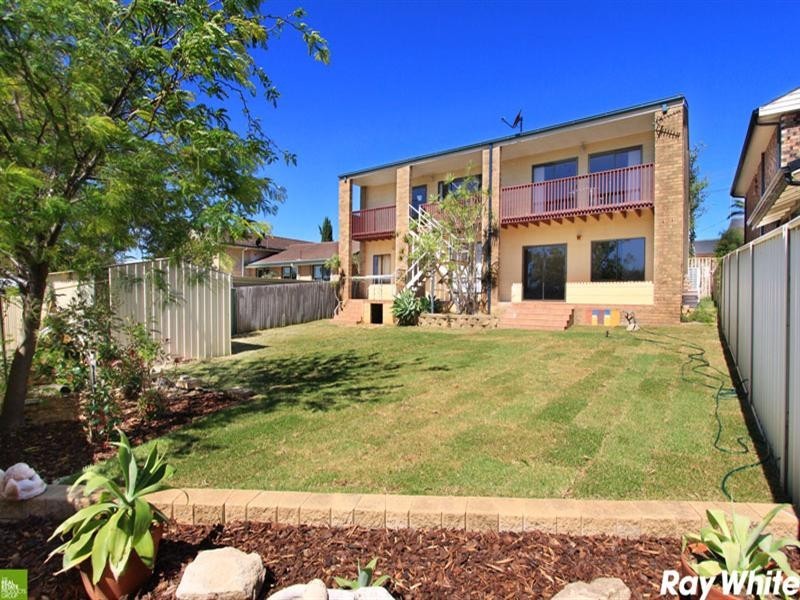 12 Goolagong Circuit, Mount Warrigal NSW 2528