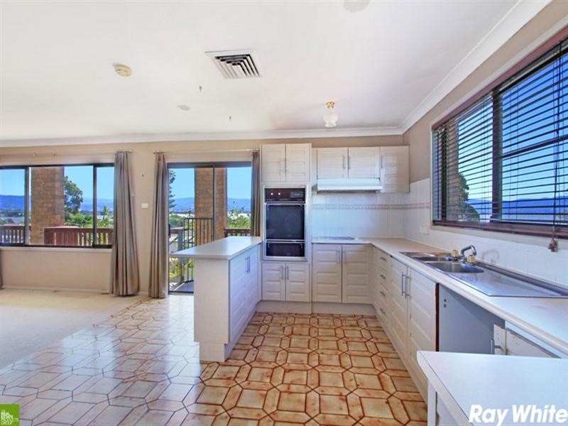 12 Goolagong Circuit, Mount Warrigal NSW 2528