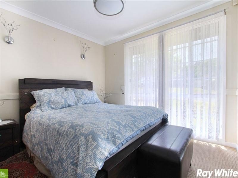 8 Federation Place, Albion Park NSW 2527