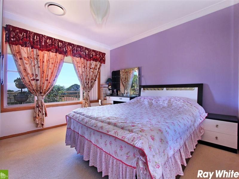 32 Hollings Drive, Kiama Downs NSW 2533