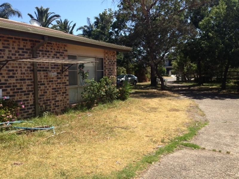 1/5 Manikato Place, Kembla Grange NSW 2526