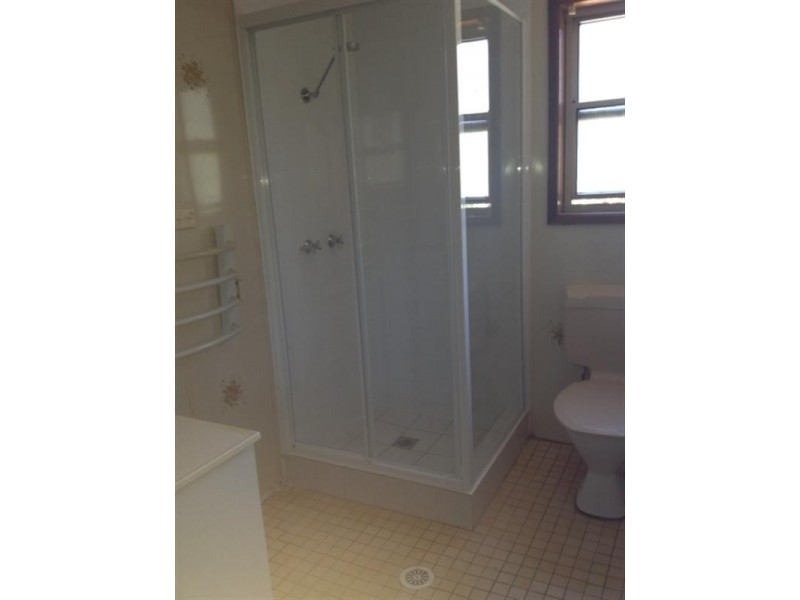 1/5 Manikato Place, Kembla Grange NSW 2526