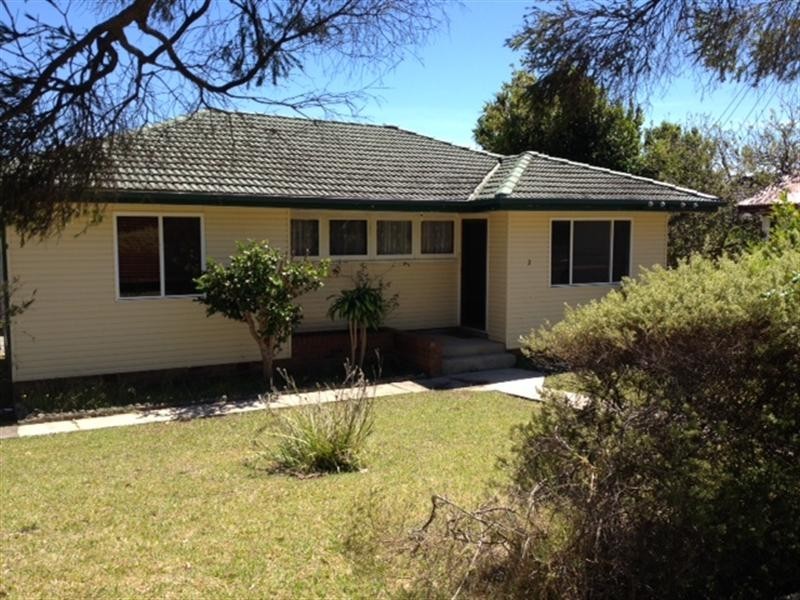 2 Hassett Street, Warilla NSW 2528