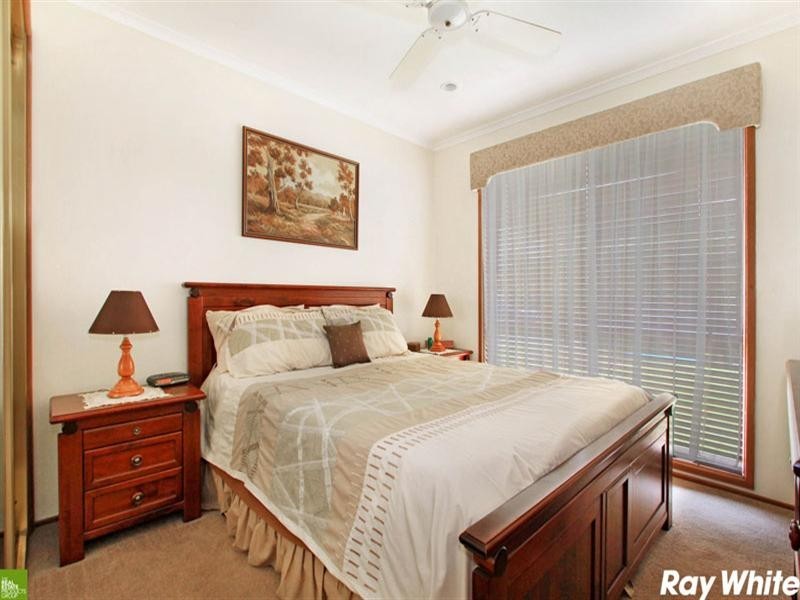 9 Osprey Place, Albion Park Rail NSW 2527