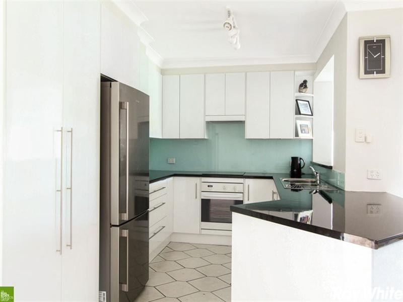 51 Gloucester Circuit, Albion Park NSW 2527