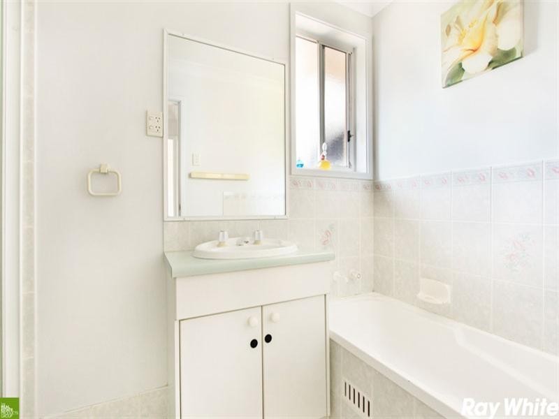 51 Gloucester Circuit, Albion Park NSW 2527