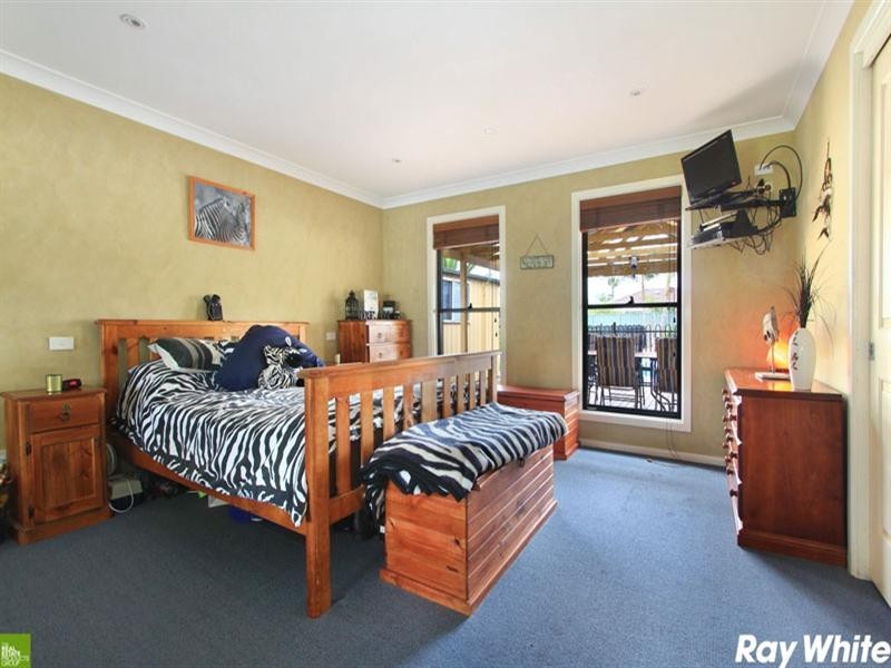 13 Wooroo Street, Albion Park Rail NSW 2527