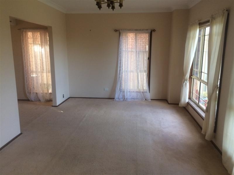 5 Murray Close, Albion Park NSW 2527