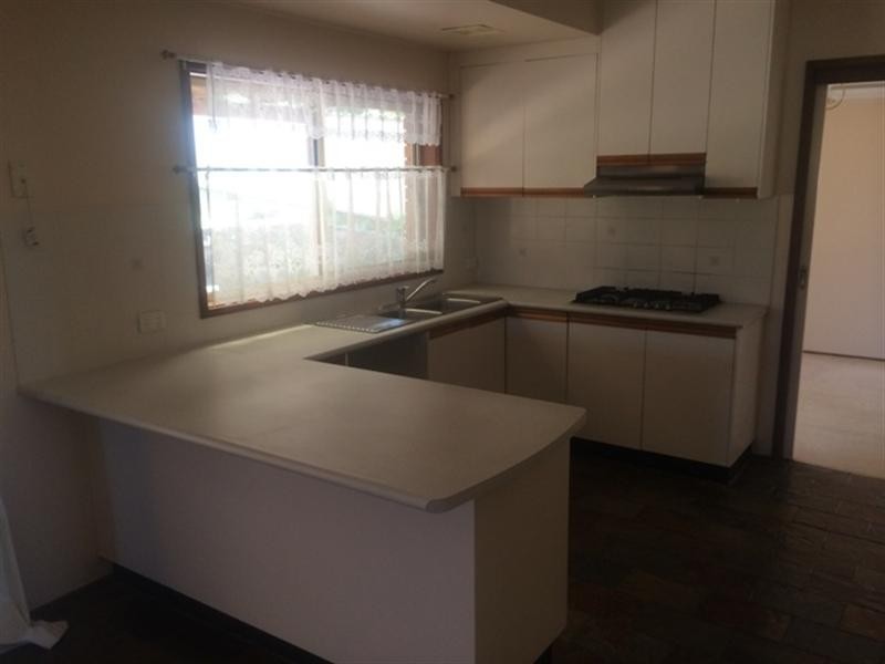 5 Murray Close, Albion Park NSW 2527