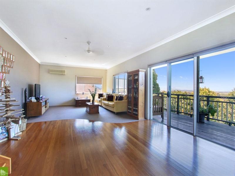 13 Burnett Place, Albion Park NSW 2527