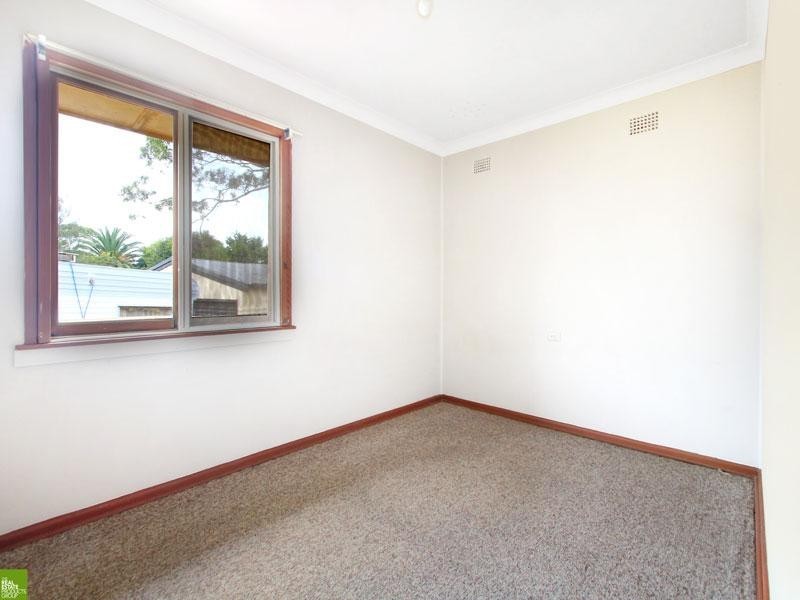 38 Barnes Street, Warilla NSW 2528