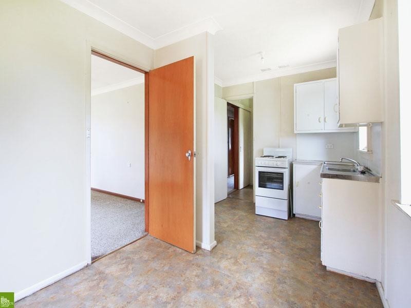 38 Barnes Street, Warilla NSW 2528