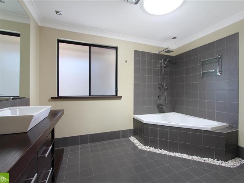 3 Noble Road, Albion Park NSW 2527