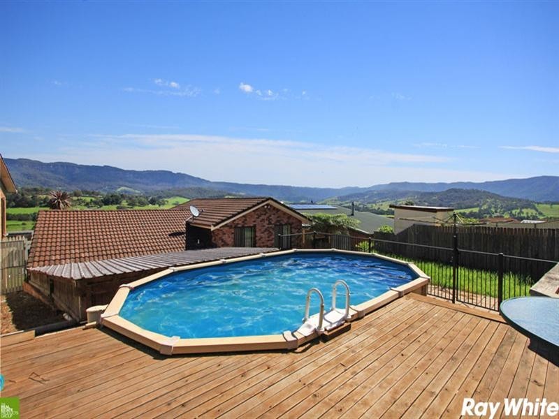 33 Noble Road, Albion Park NSW 2527