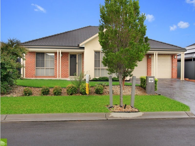 9 Shoreline Avenue, Haywards Bay NSW 2530