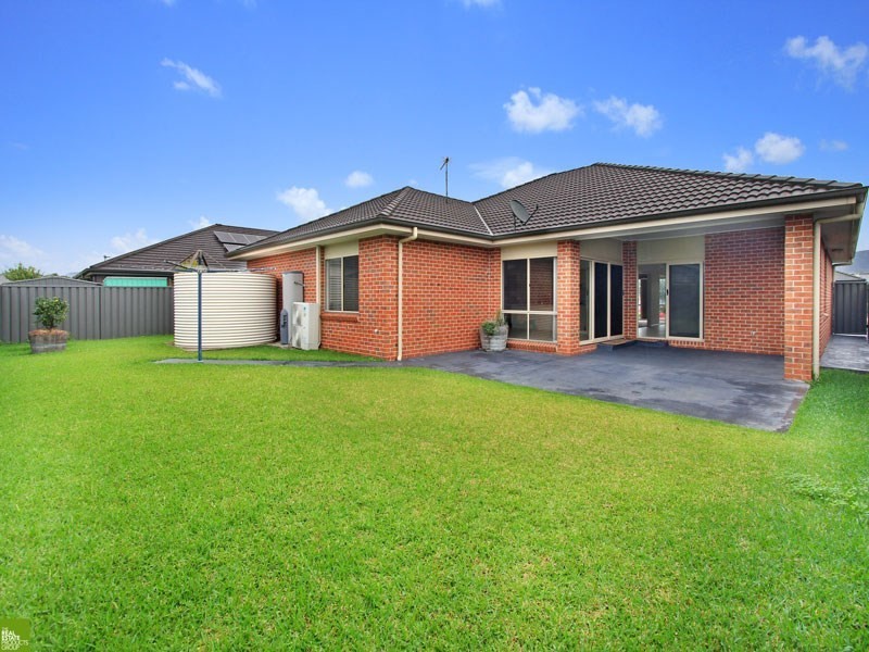 9 Shoreline Avenue, Haywards Bay NSW 2530