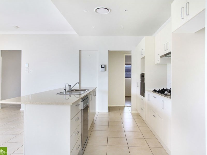 9 Shoreline Avenue, Haywards Bay NSW 2530