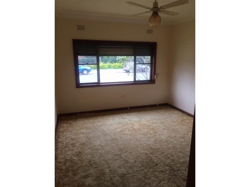 8 Lysaght Street, North Wollongong NSW 2500