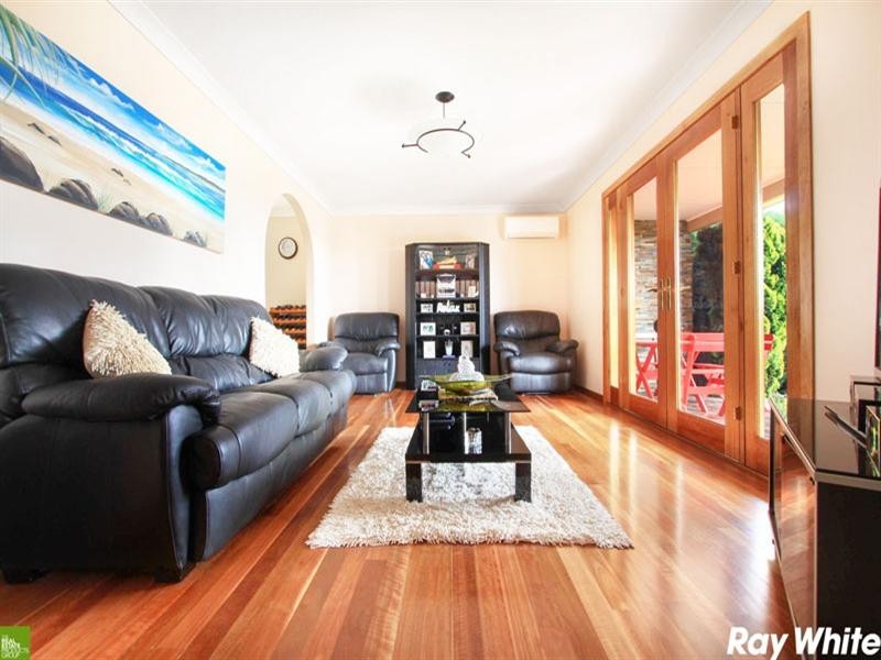 20 Scenic Crescent, Albion Park NSW 2527