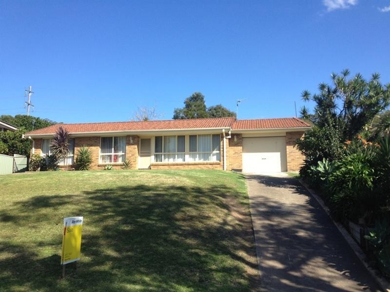 102 Hillside Drive, Albion Park NSW 2527