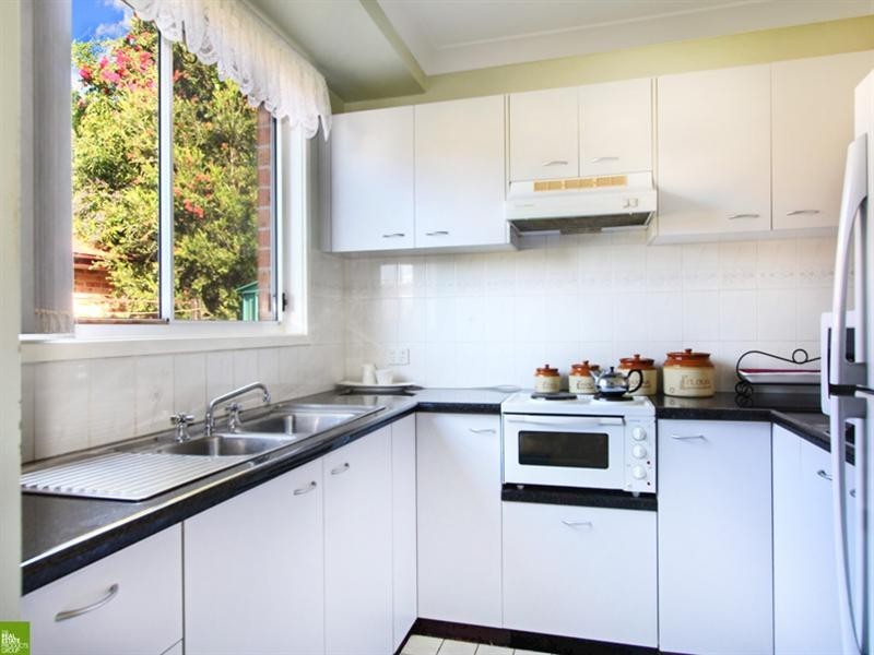 1/6 Macleay Place, Albion Park NSW 2527