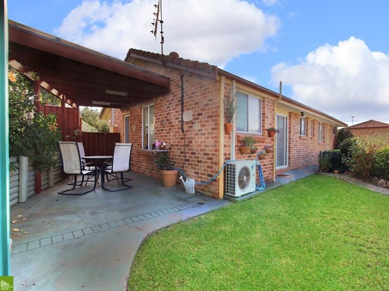 1/6 Macleay Place, Albion Park NSW 2527
