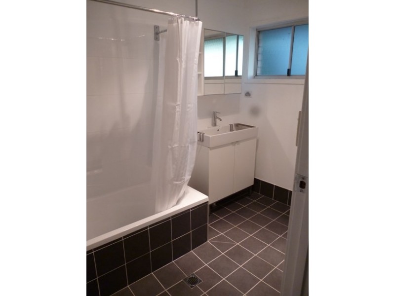 27 Noble Road, Albion Park NSW 2527