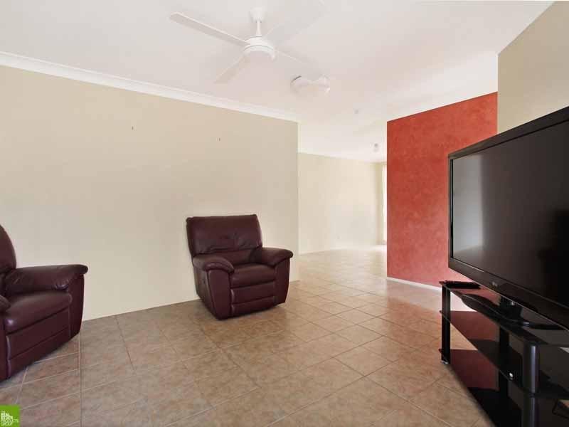 43 Scarborough Circuit, Albion Park NSW 2527