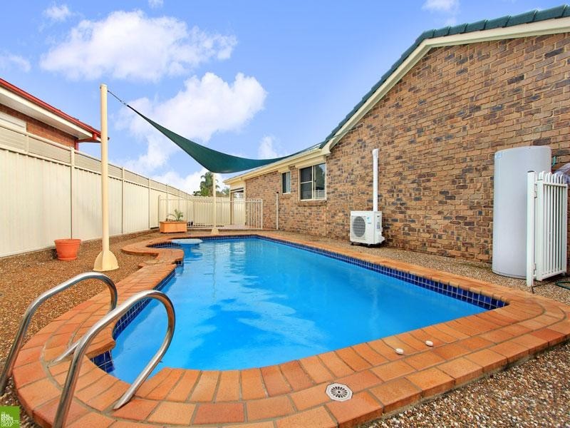 2 Flametree Place, Albion Park Rail NSW 2527