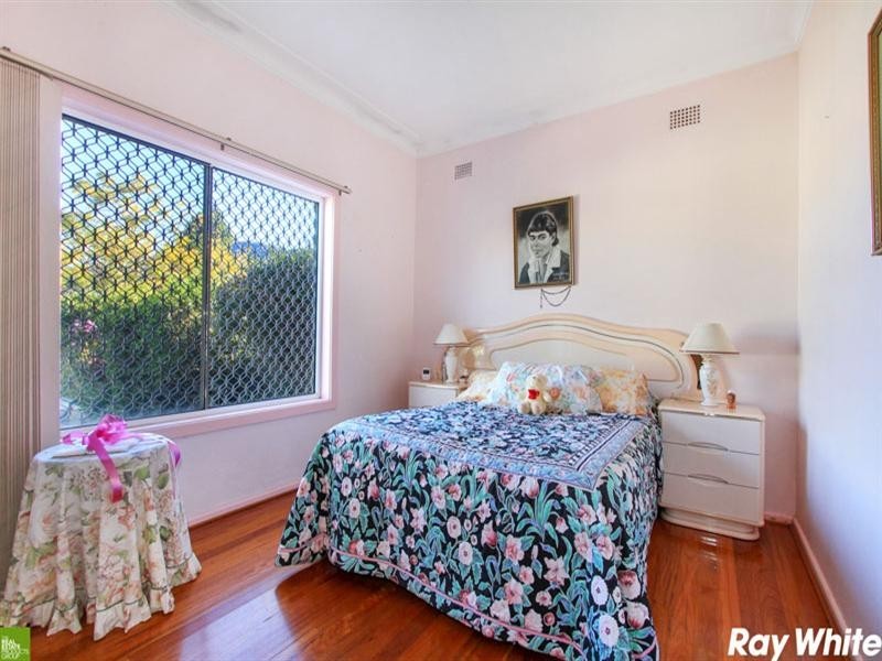 65 Duncan Street, Balgownie NSW 2519