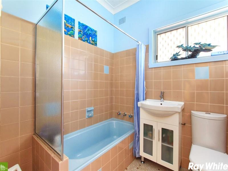 65 Duncan Street, Balgownie NSW 2519