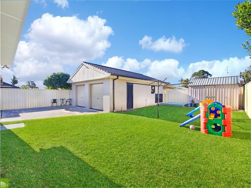 35 Coolibah Avenue, Albion Park Rail NSW 2527