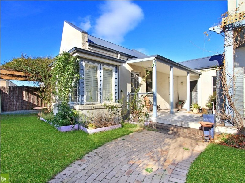 31 Broughton Avenue, Albion Park NSW 2527