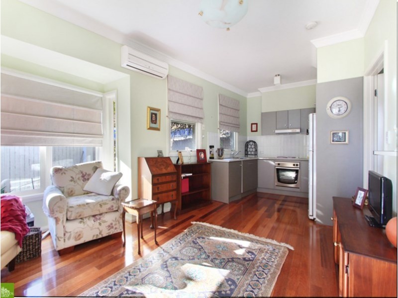 31 Broughton Avenue, Albion Park NSW 2527