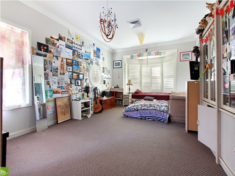 31 Broughton Avenue, Albion Park NSW 2527