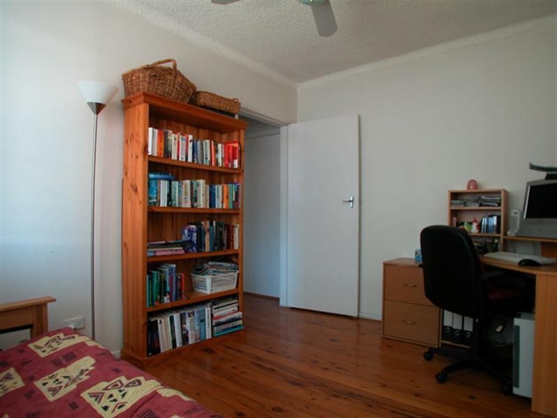 2/8 Peterborough Avenue, Warilla NSW 2528