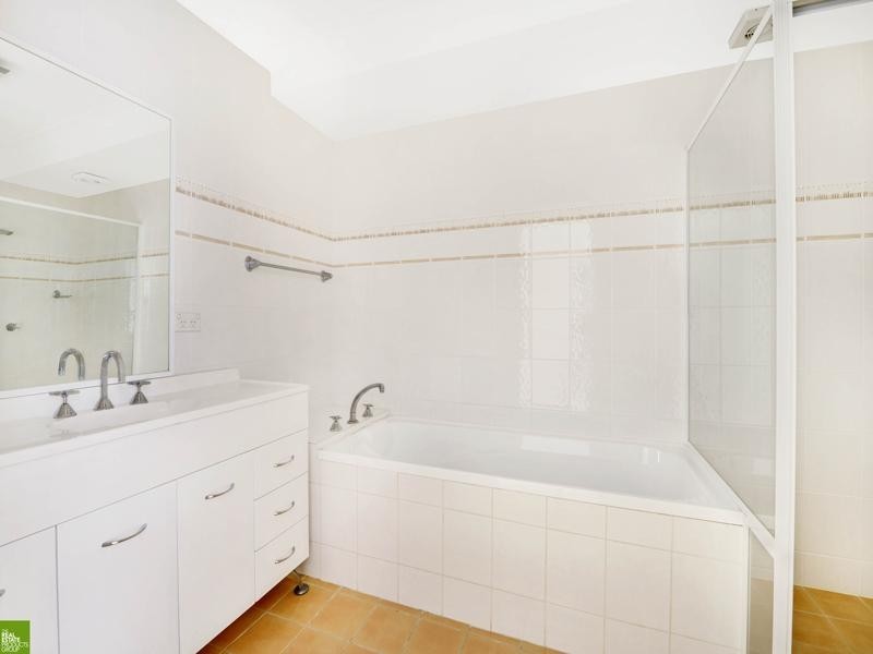 19a Anembo Crescent, Kiama Heights NSW 2533