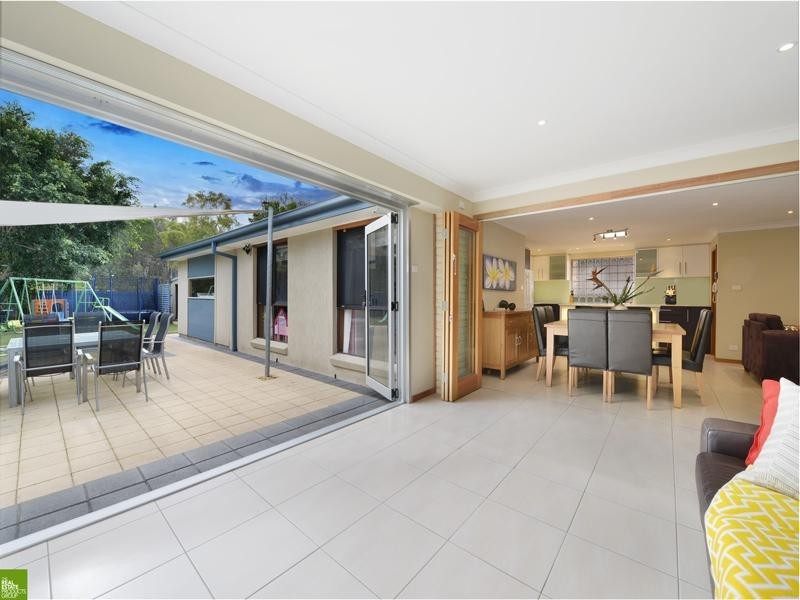 33 Kaylaur Crescent, Albion Park Rail NSW 2527