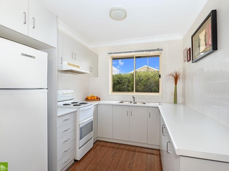 2/35 Paperbark Street, Albion Park Rail NSW 2527