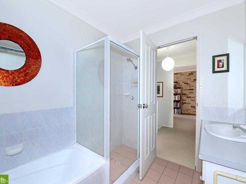 2/35 Paperbark Street, Albion Park Rail NSW 2527