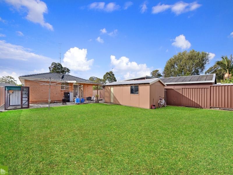 8 Coolibah Avenue, Albion Park Rail NSW 2527