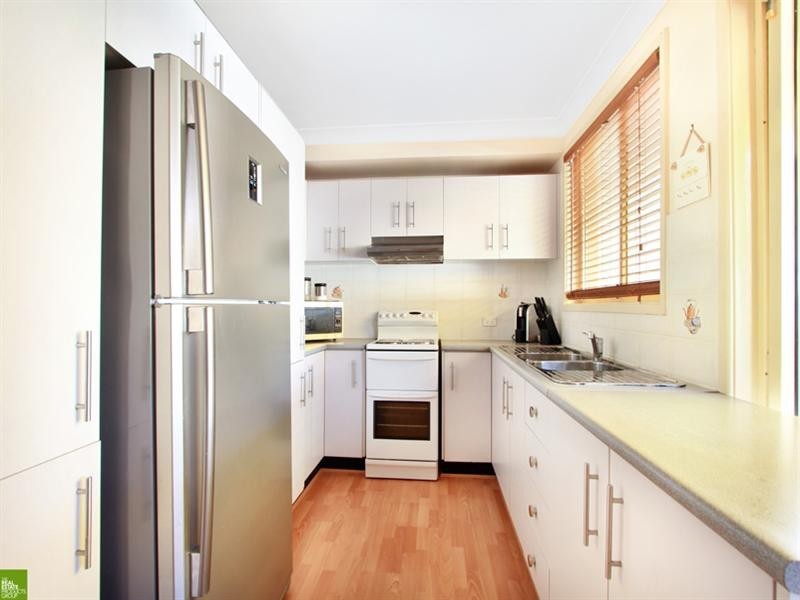 23 Bateman Avenue, Albion Park Rail NSW 2527